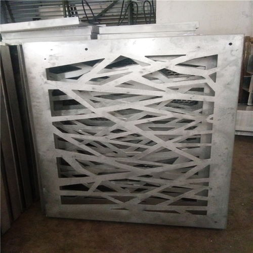 印江雕花鋁天花專(zhuān)業(yè)供貨 鋁樂(lè)優(yōu)質(zhì)鋁板的生產(chǎn)與應(yīng)用